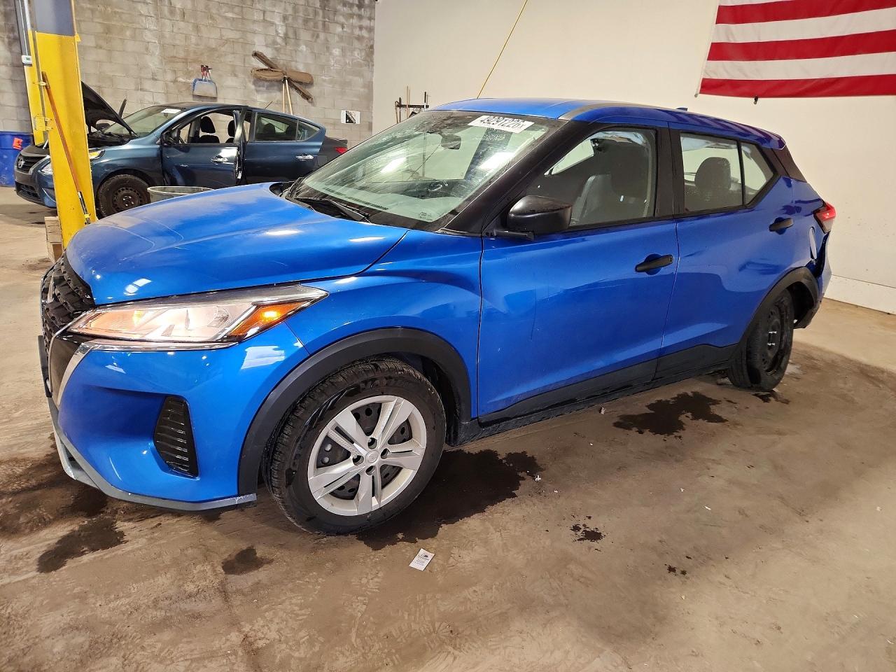 2022 NISSAN KICKS