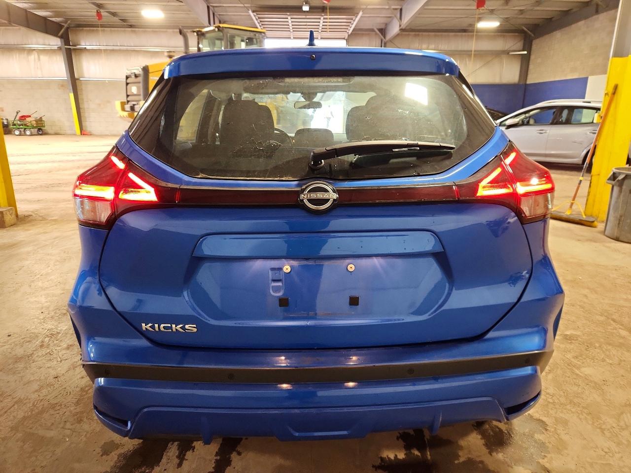 2022 NISSAN KICKS S photo 11