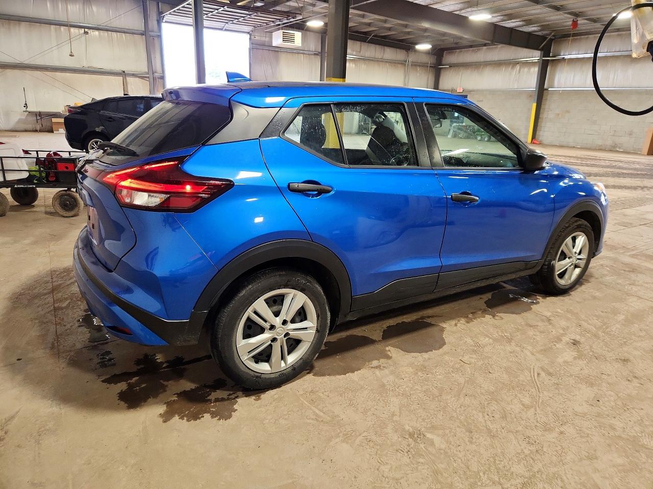2022 NISSAN KICKS S photo 5