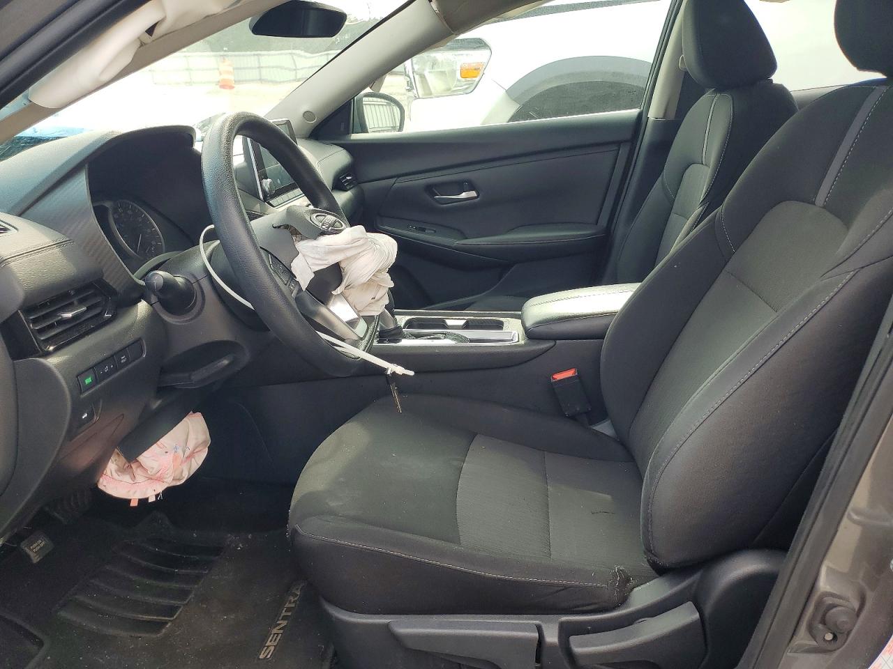 2024 NISSAN SENTRA SV photo 19