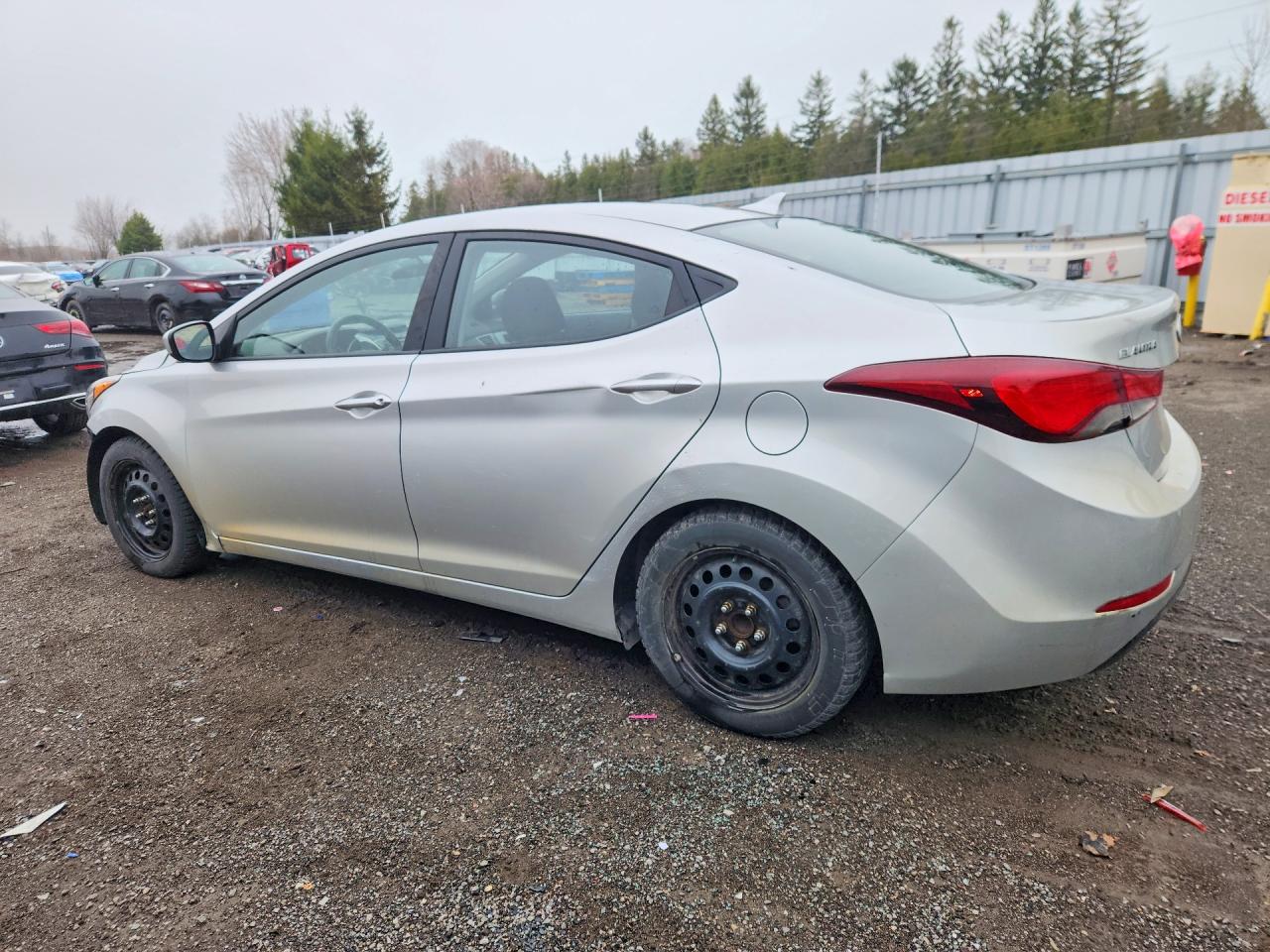 2015 HYUNDAI ELANTRA SE photo 4