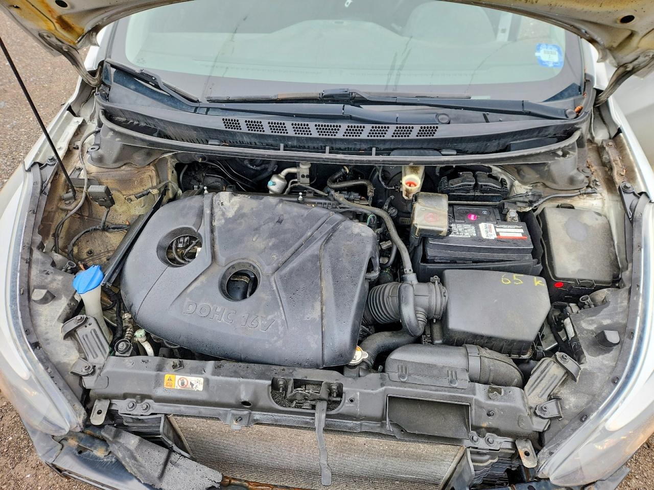 2015 HYUNDAI ELANTRA SE photo 31