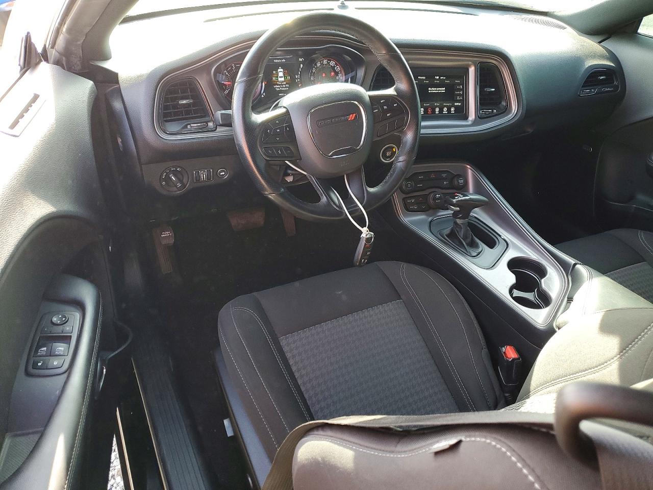 2023 DODGE CHALLENGER SXT photo 8