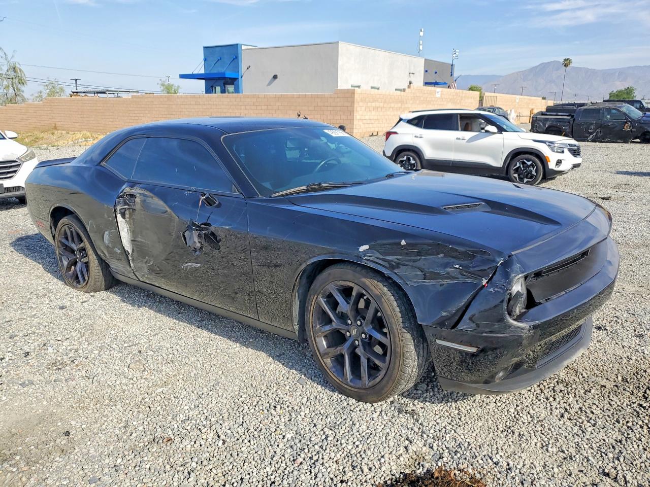 2023 DODGE CHALLENGER SXT photo 4