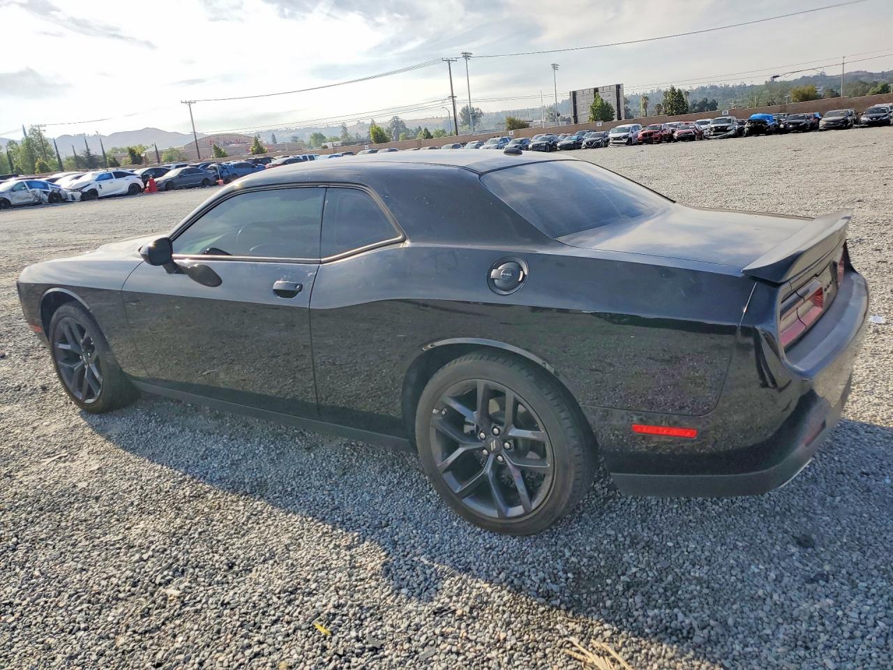 2023 DODGE CHALLENGER SXT photo 2