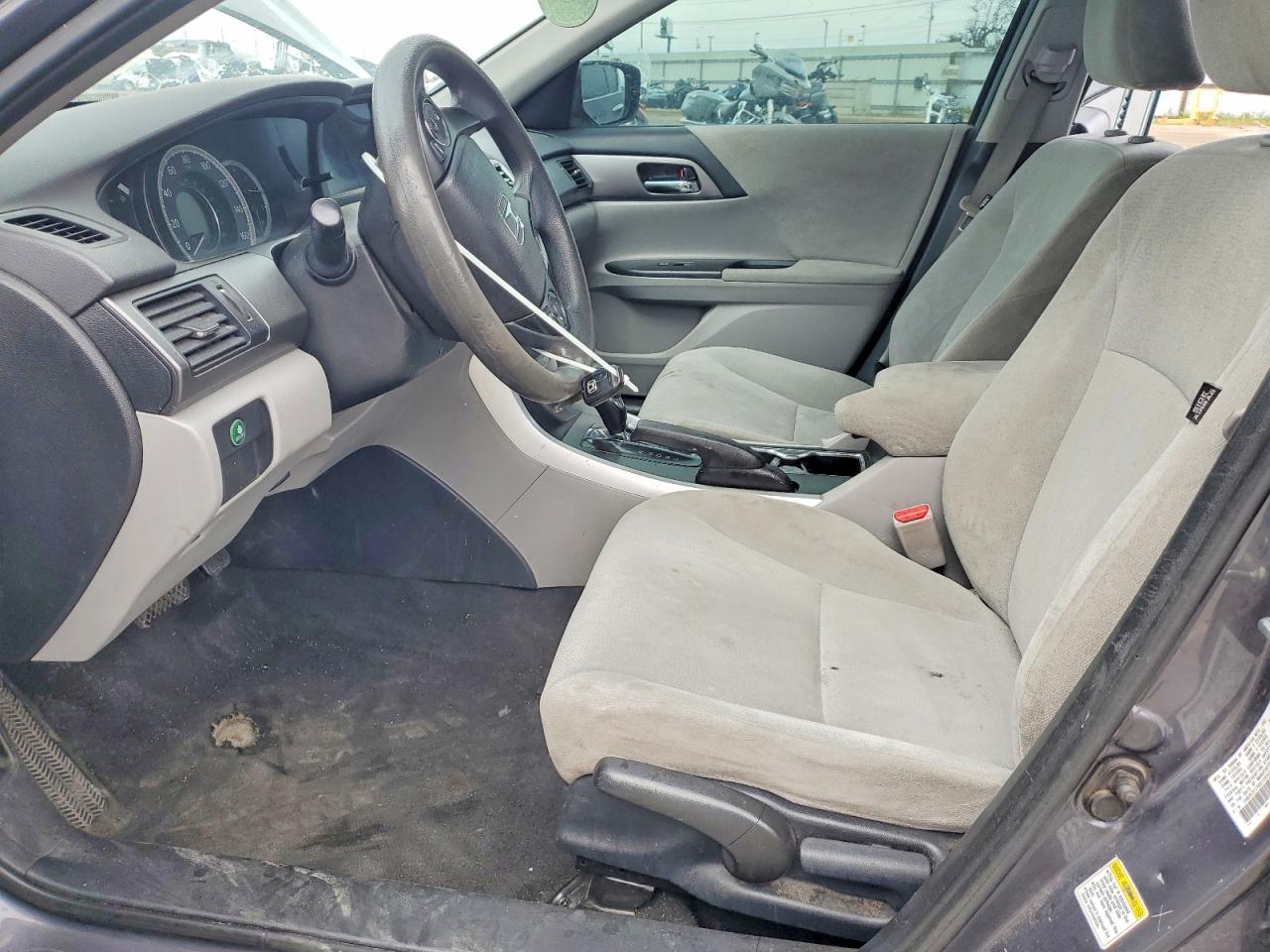2013 HONDA ACCORD LX photo 13