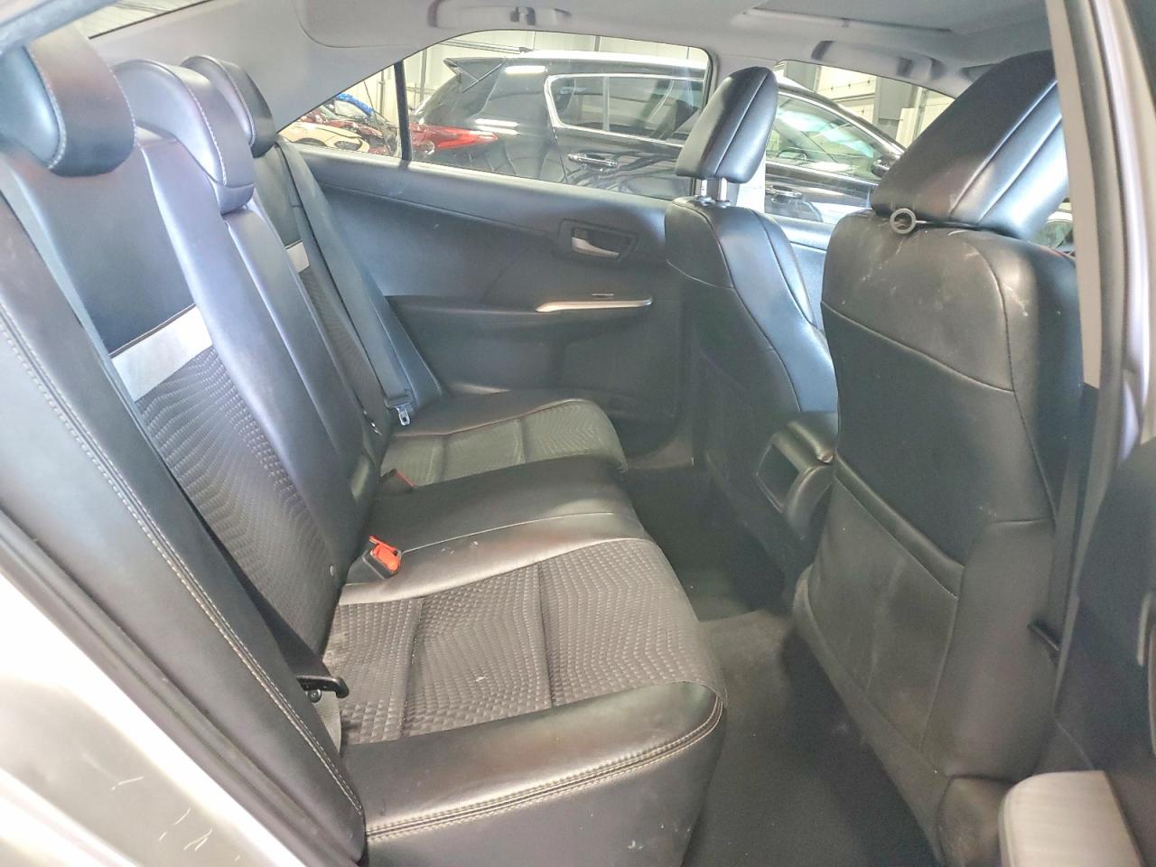 2012 TOYOTA CAMRY SE photo 10
