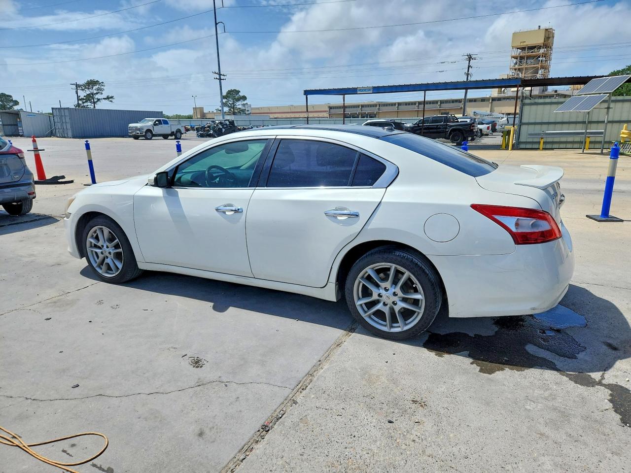 2010 NISSAN MAXIMA 3.5 S photo 3