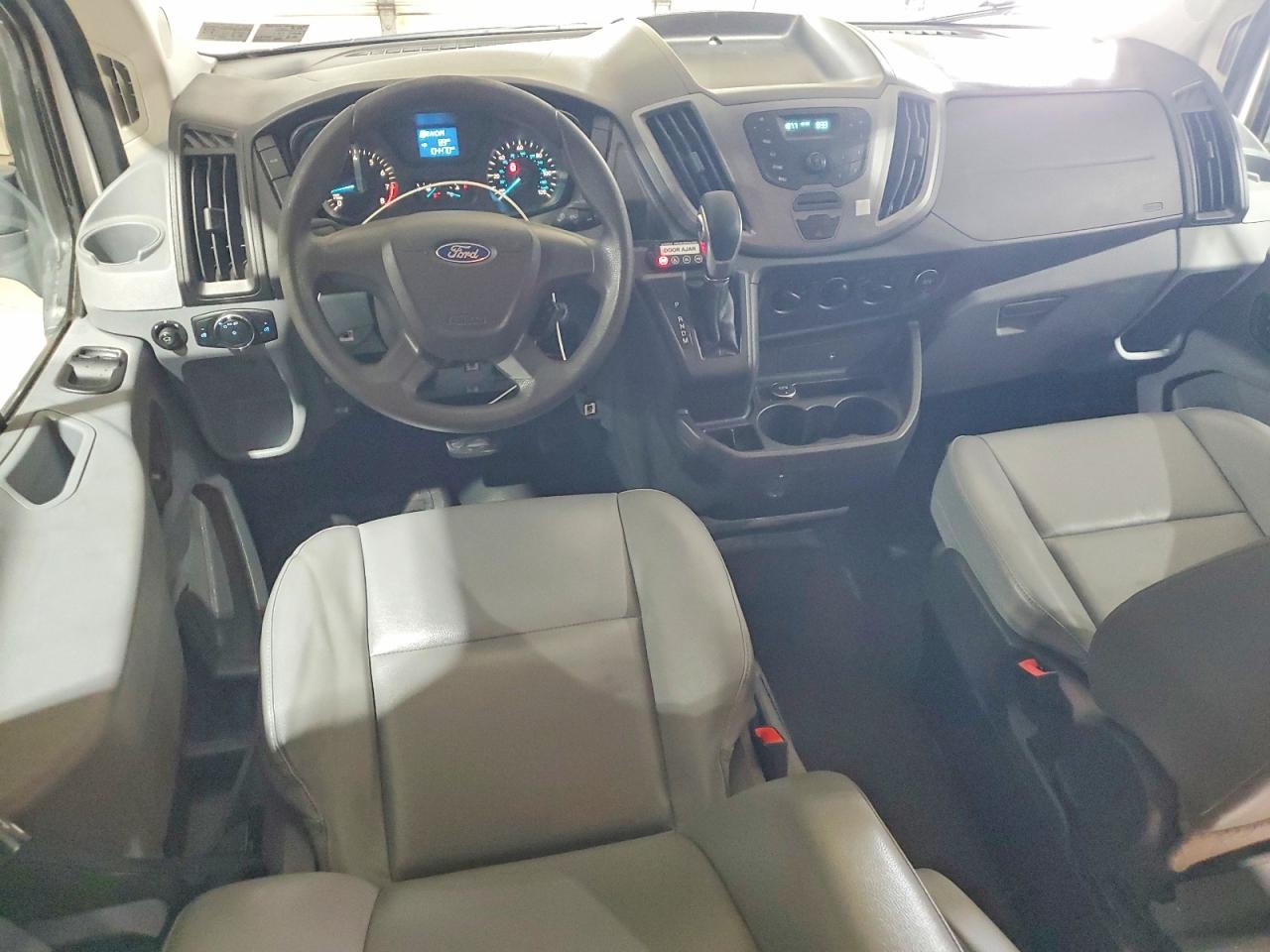 2016 FORD TRANSIT photo 22