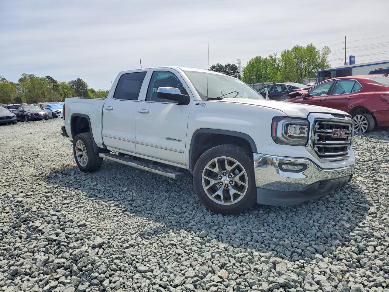 2017 GMC SIERRA K1500 SLT photo 7
