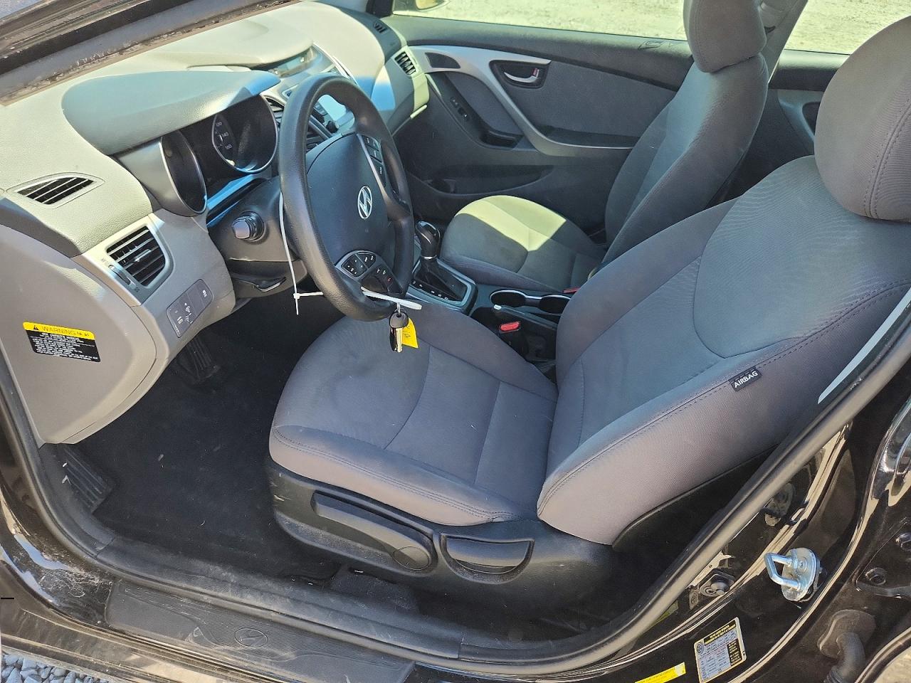2014 HYUNDAI ELANTRA SE photo 7