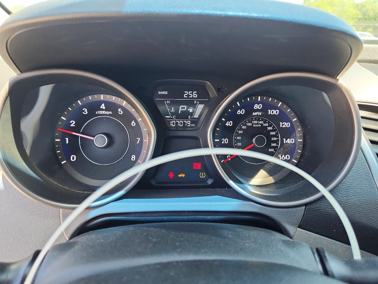 2014 HYUNDAI ELANTRA SE photo 9