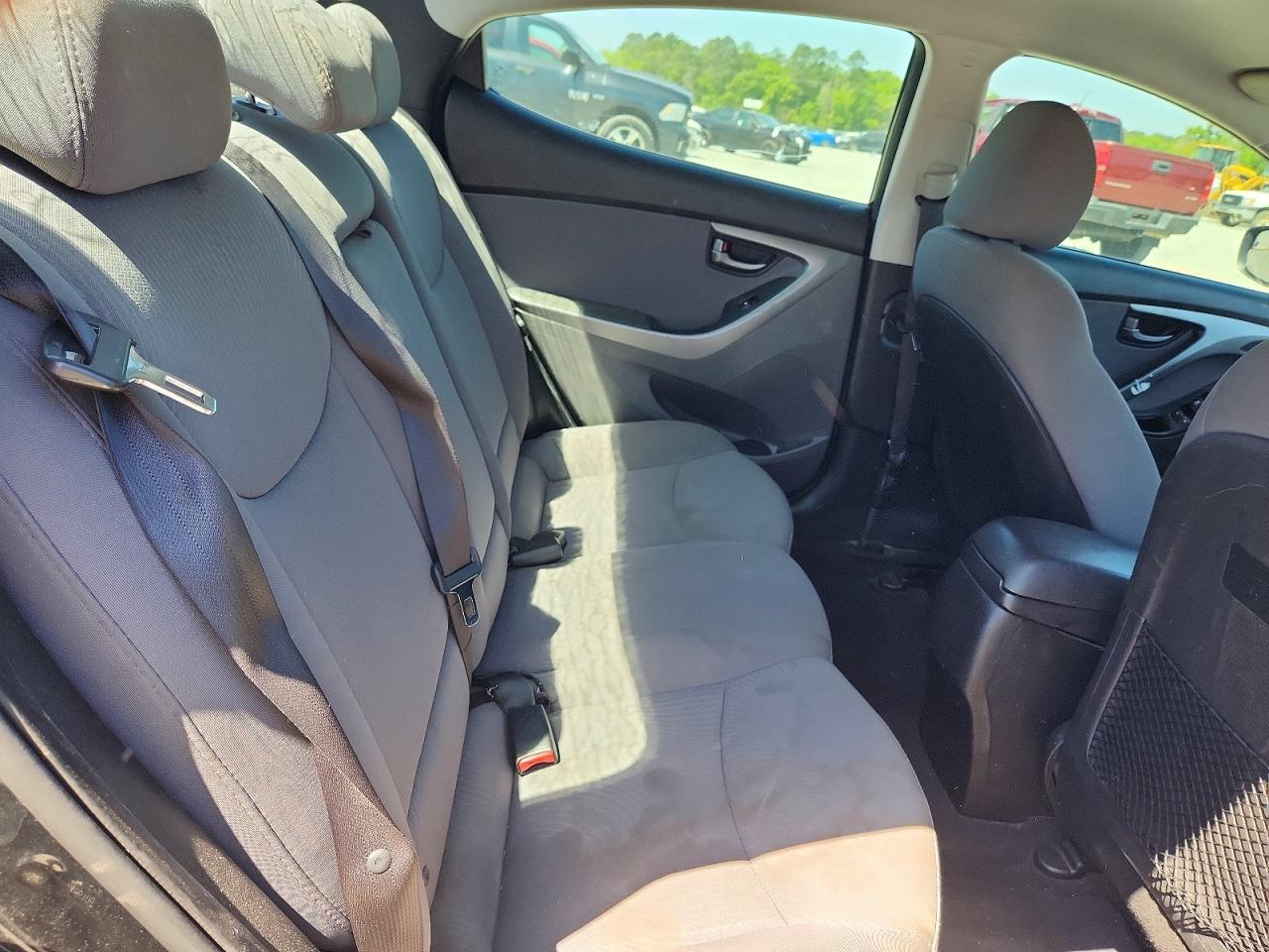 2014 HYUNDAI ELANTRA SE photo 10
