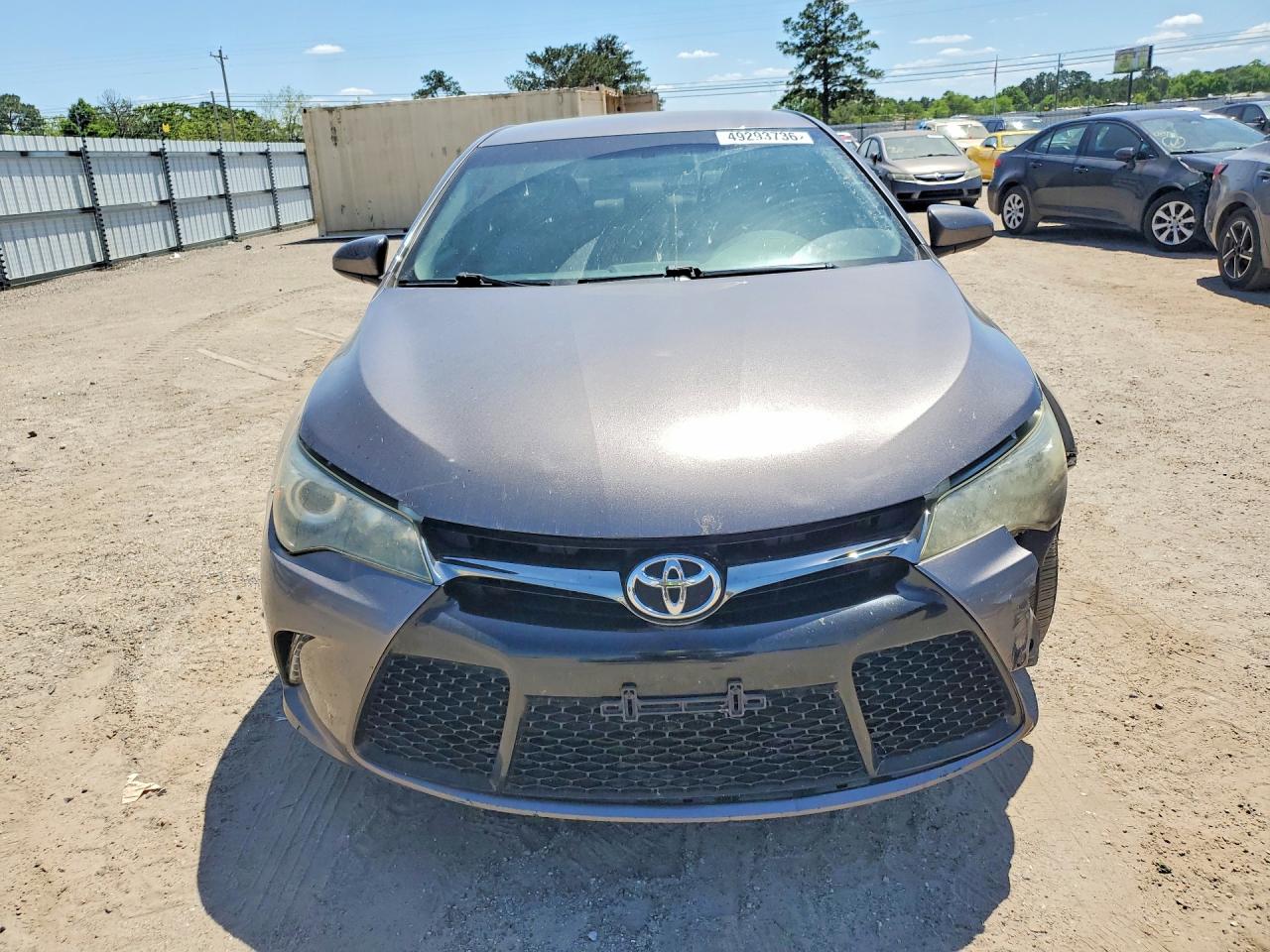 2016 TOYOTA CAMRY SE photo 13