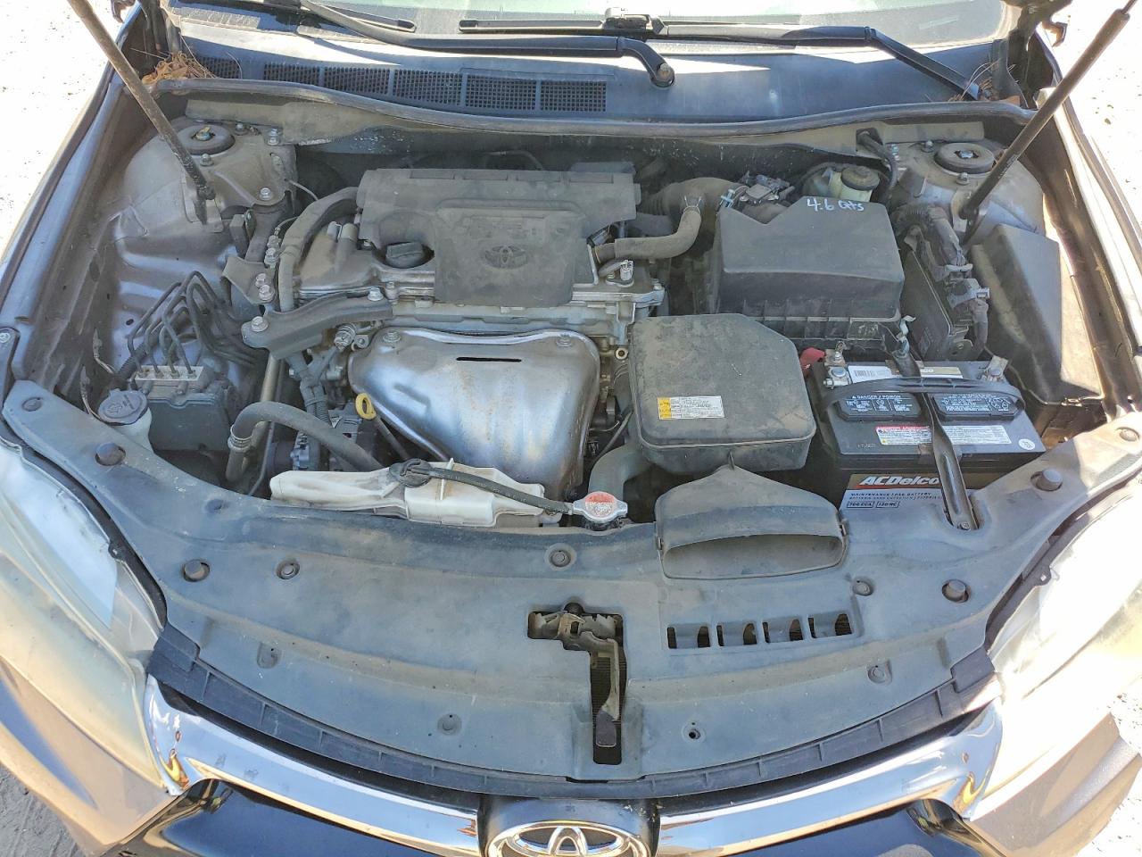 2016 TOYOTA CAMRY SE photo 31