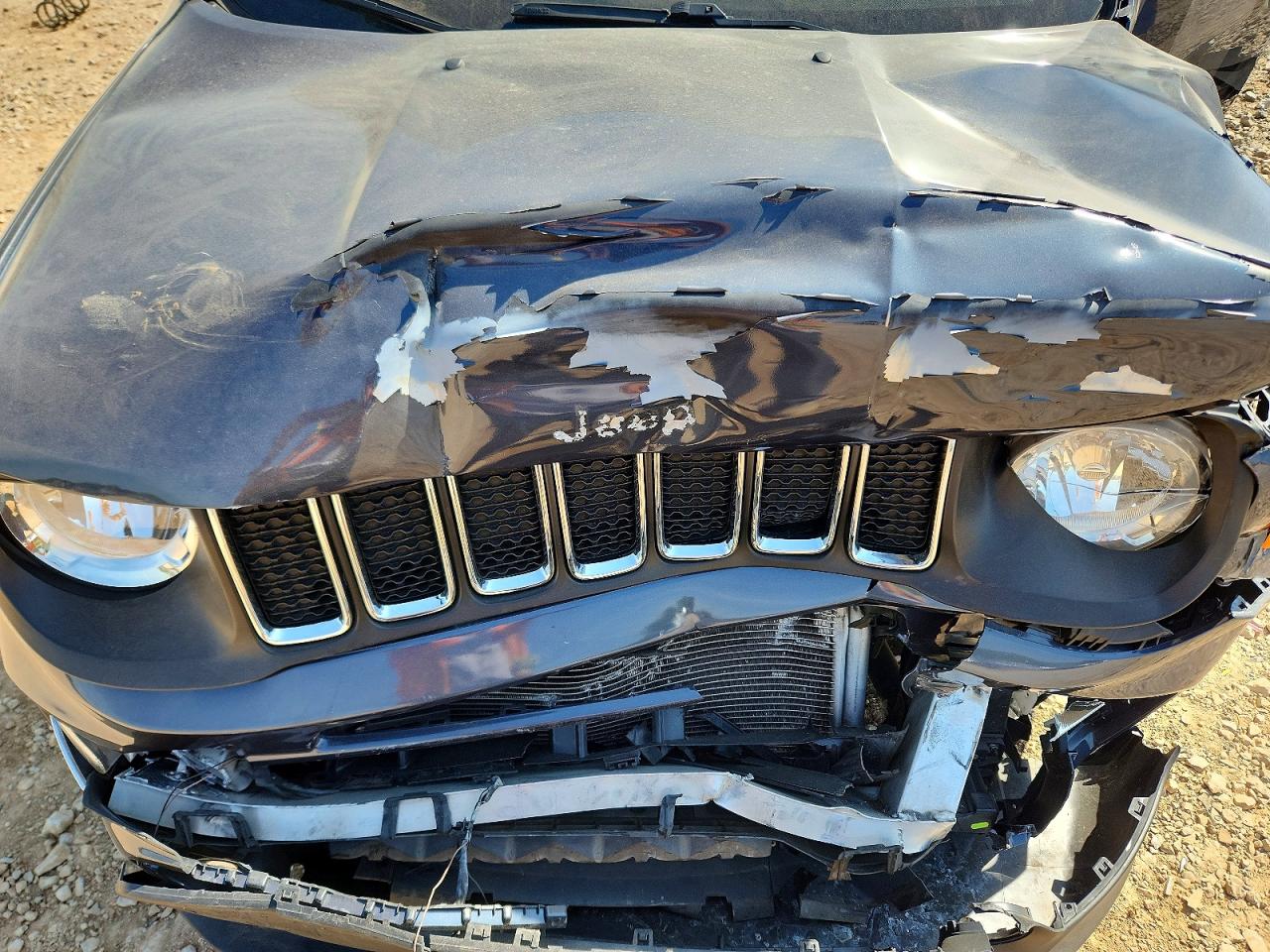 2020 JEEP RENEGADE LATITUDE photo 23