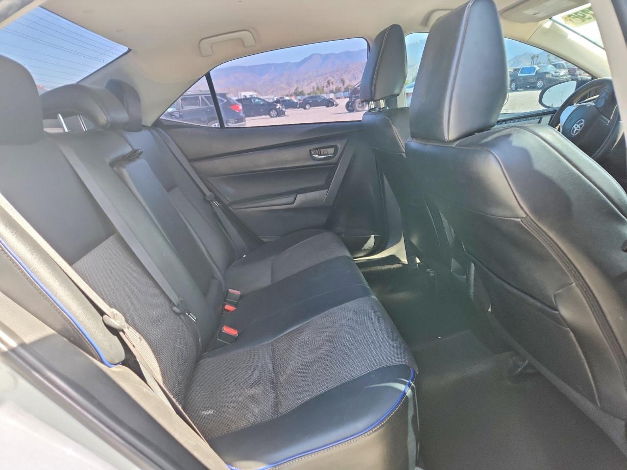 2018 TOYOTA COROLLA L photo 28