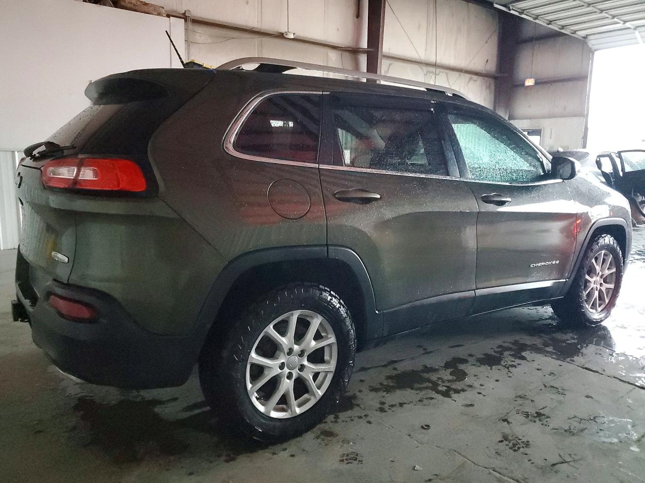 2016 JEEP CHEROKEE LATITUDE photo 5