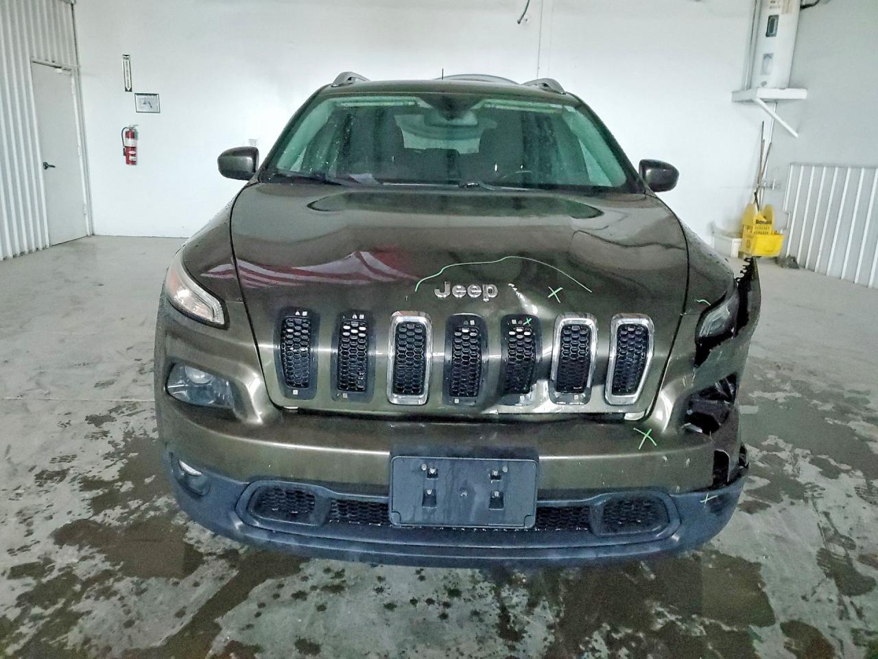 2016 JEEP CHEROKEE LATITUDE photo 9
