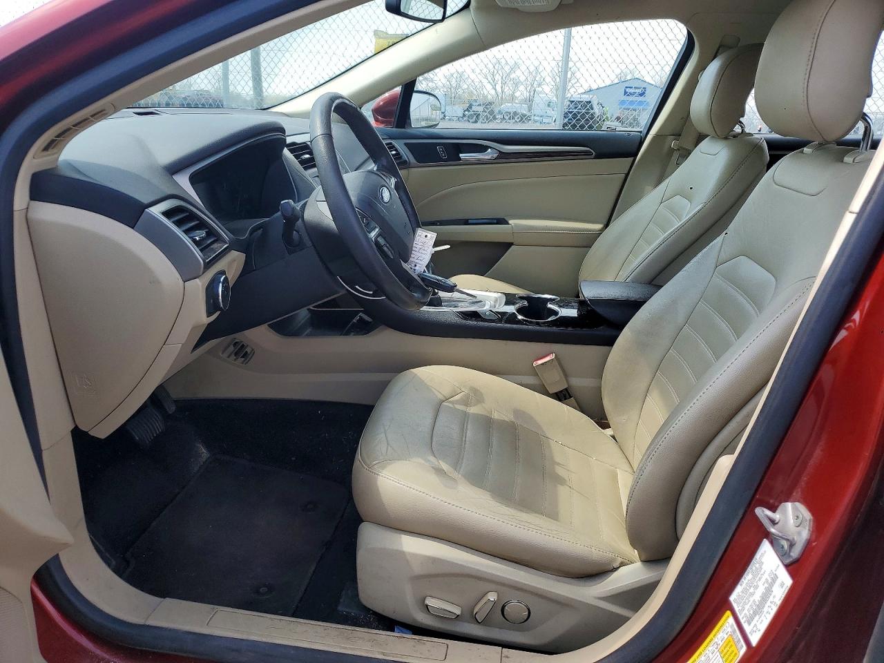 2014 FORD FUSION SE photo 13
