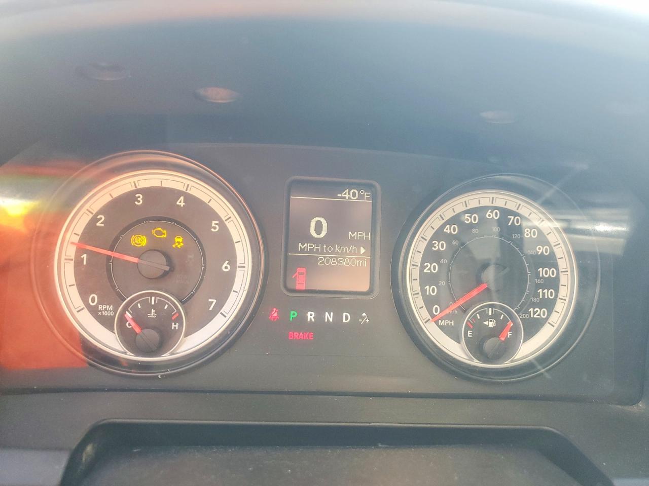 2014 RAM 1500 ST photo 17