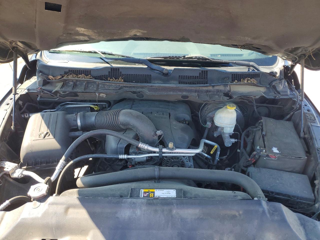 2014 RAM 1500 ST photo 21