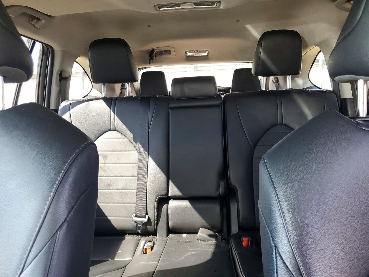 2024 TOYOTA HIGHLANDER XLE photo 28