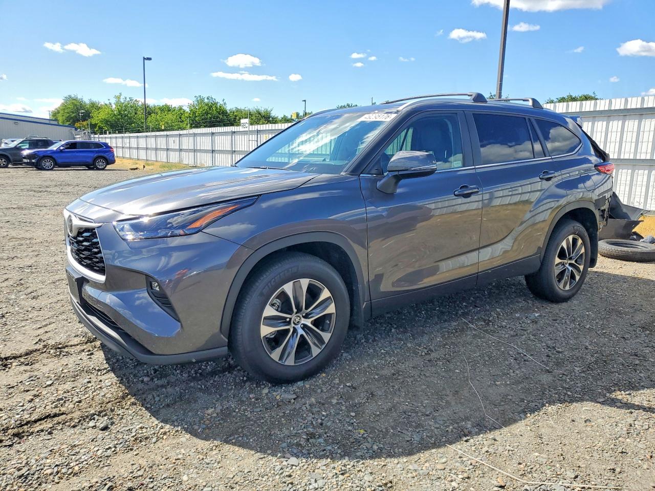 2024 TOYOTA HIGHLANDER