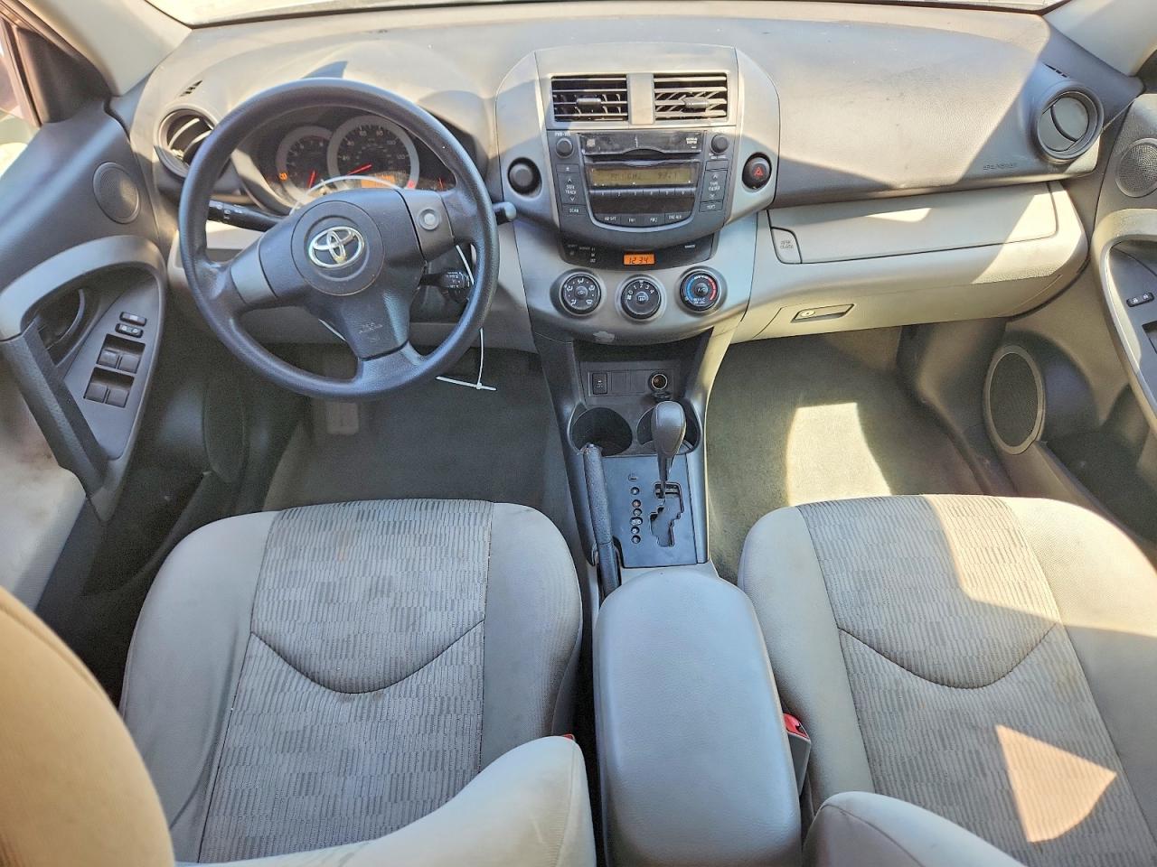 2011 TOYOTA RAV4 BASE photo 15