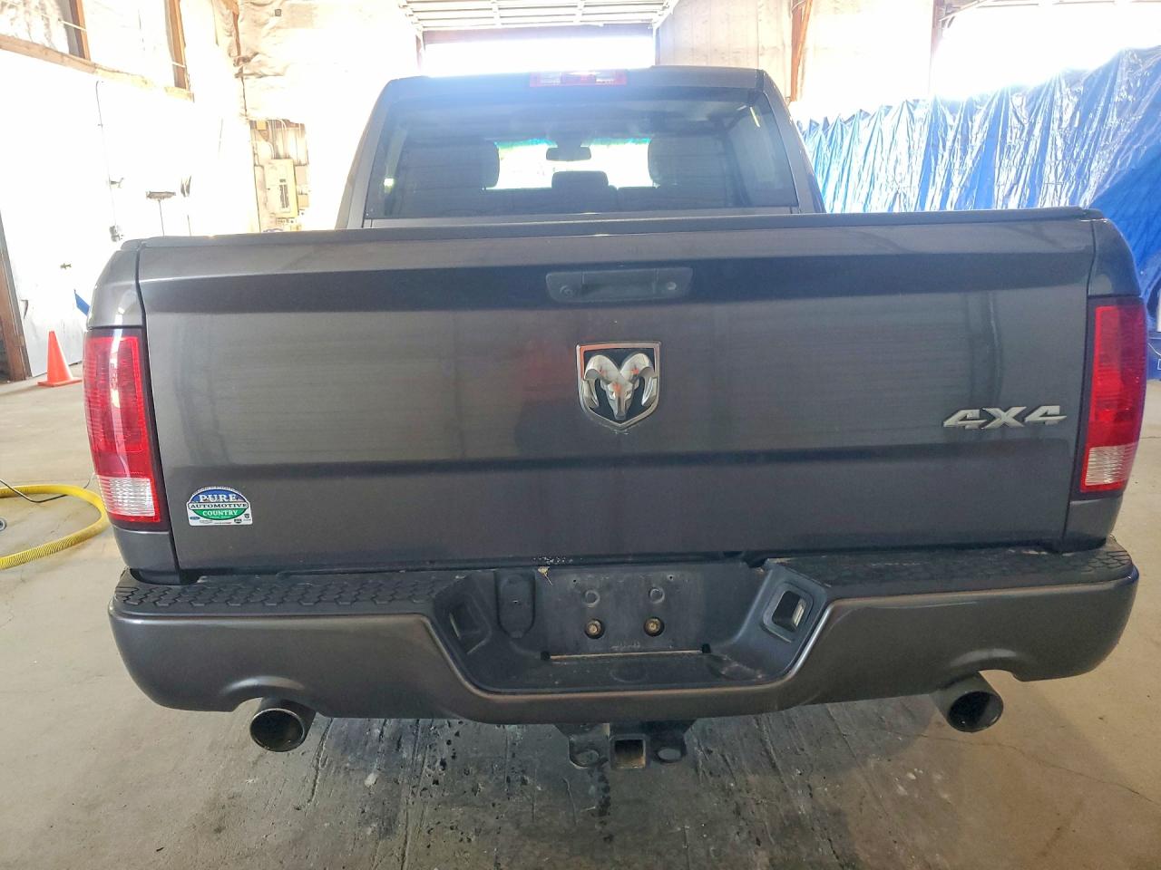 2016 RAM 1500 photo 11