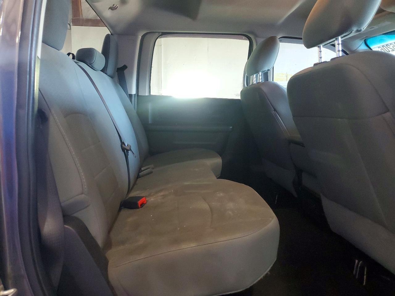 2016 RAM 1500 photo 19
