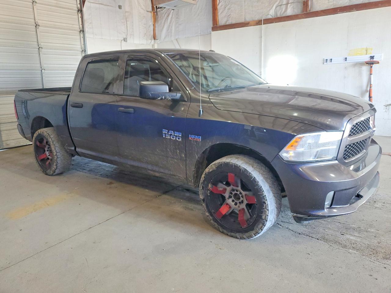 2016 RAM 1500 photo 7