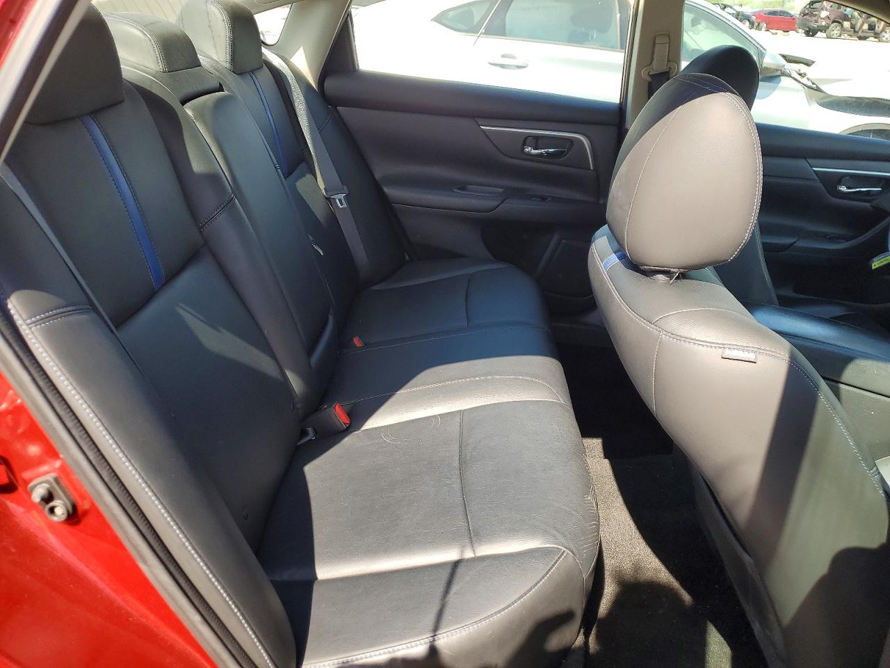 2018 NISSAN ALTIMA 2.5 SR photo 19