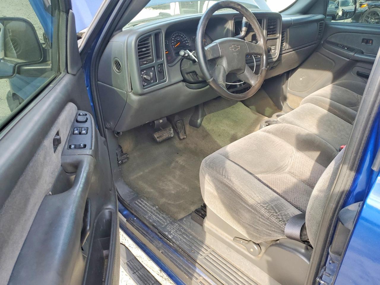 2003 CHEVROLET SILVERADO C1500 photo 22
