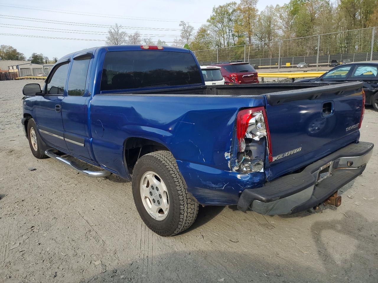 2003 CHEVROLET SILVERADO C1500 photo 4