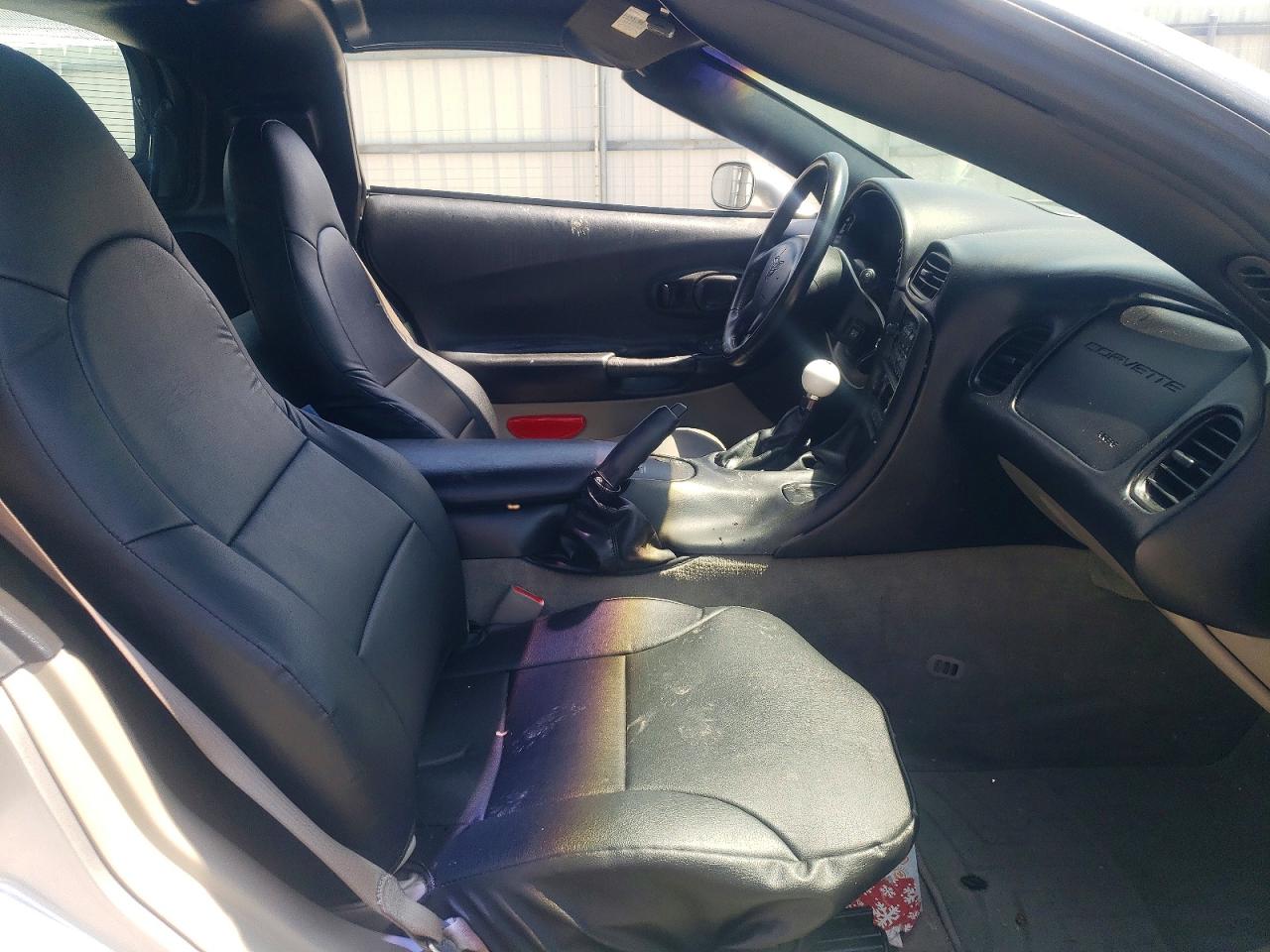 2004 CHEVROLET CORVETTE photo 10