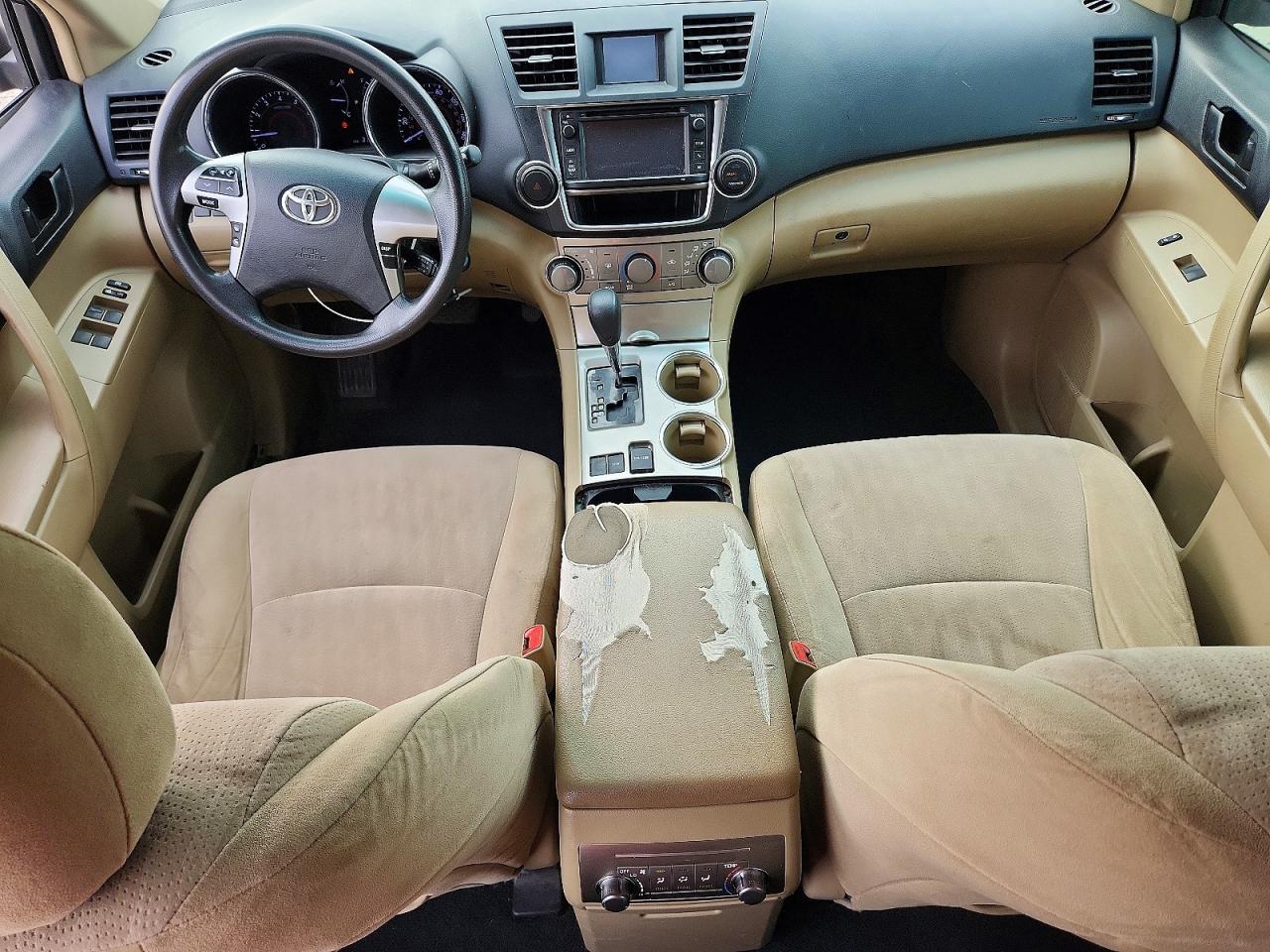 2013 TOYOTA HIGHLANDER BASE photo 15