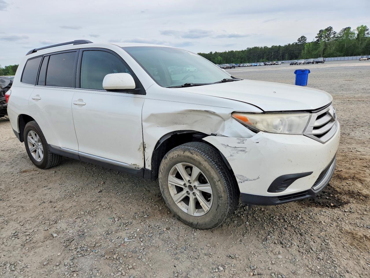 2013 TOYOTA HIGHLANDER BASE photo 7