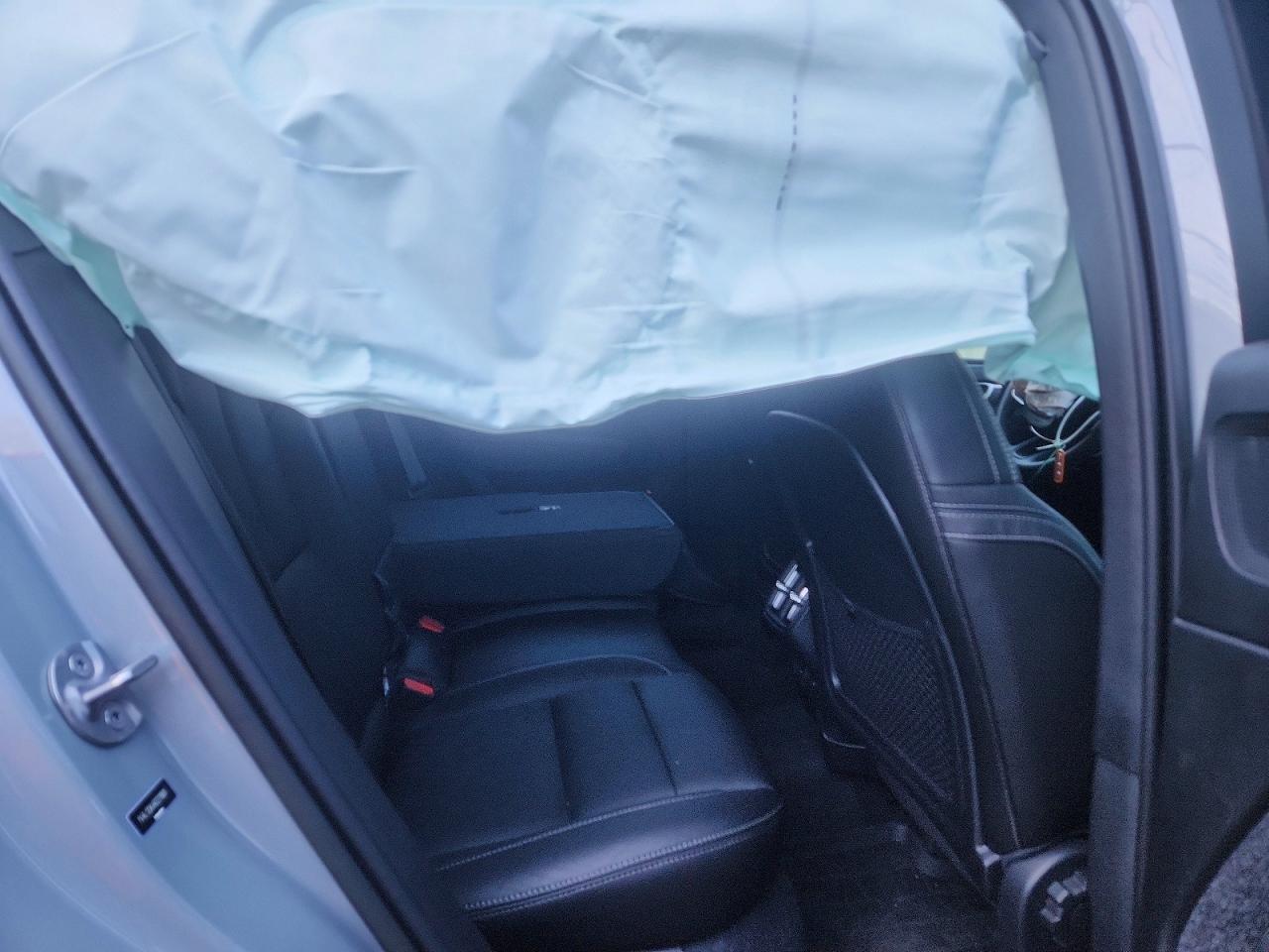 2024 VOLVO XC40 CORE photo 21
