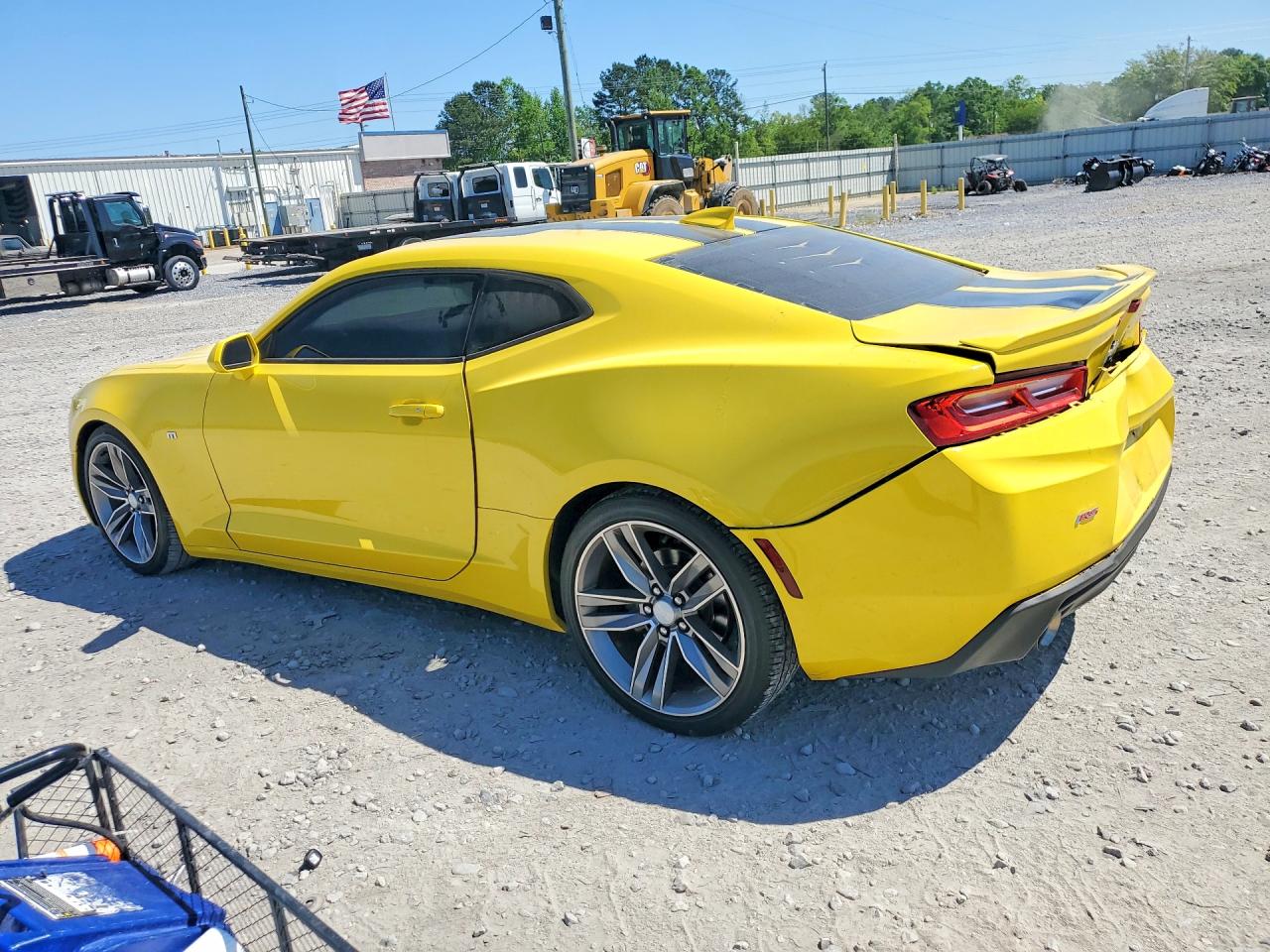 2017 CHEVROLET CAMARO LT photo 3