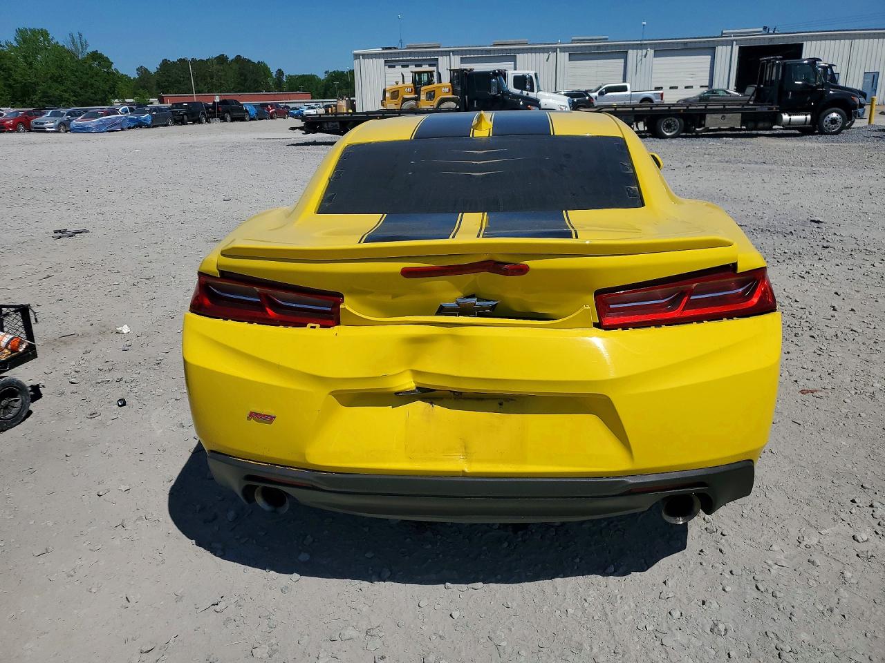 2017 CHEVROLET CAMARO LT photo 11
