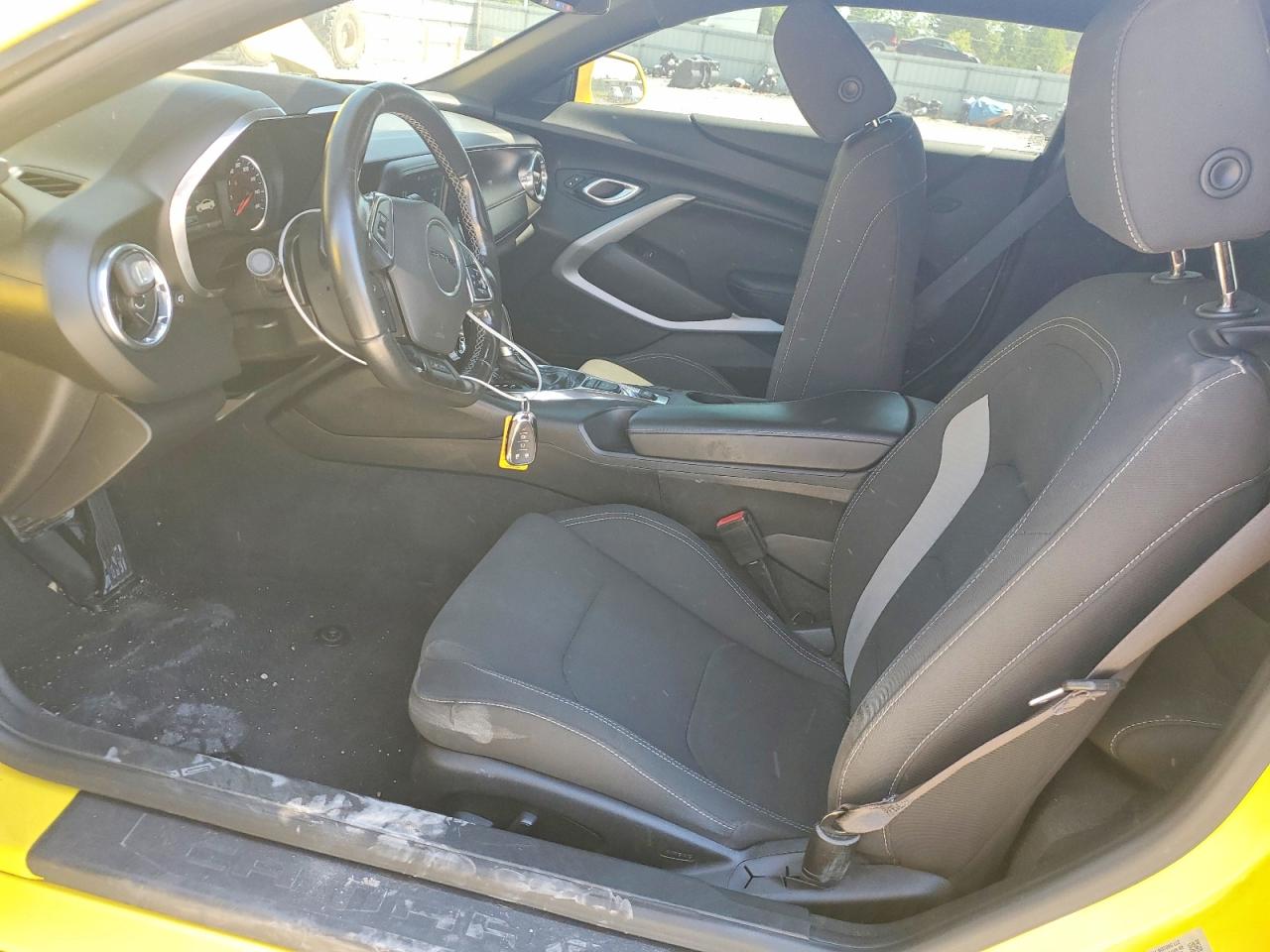 2017 CHEVROLET CAMARO LT photo 13