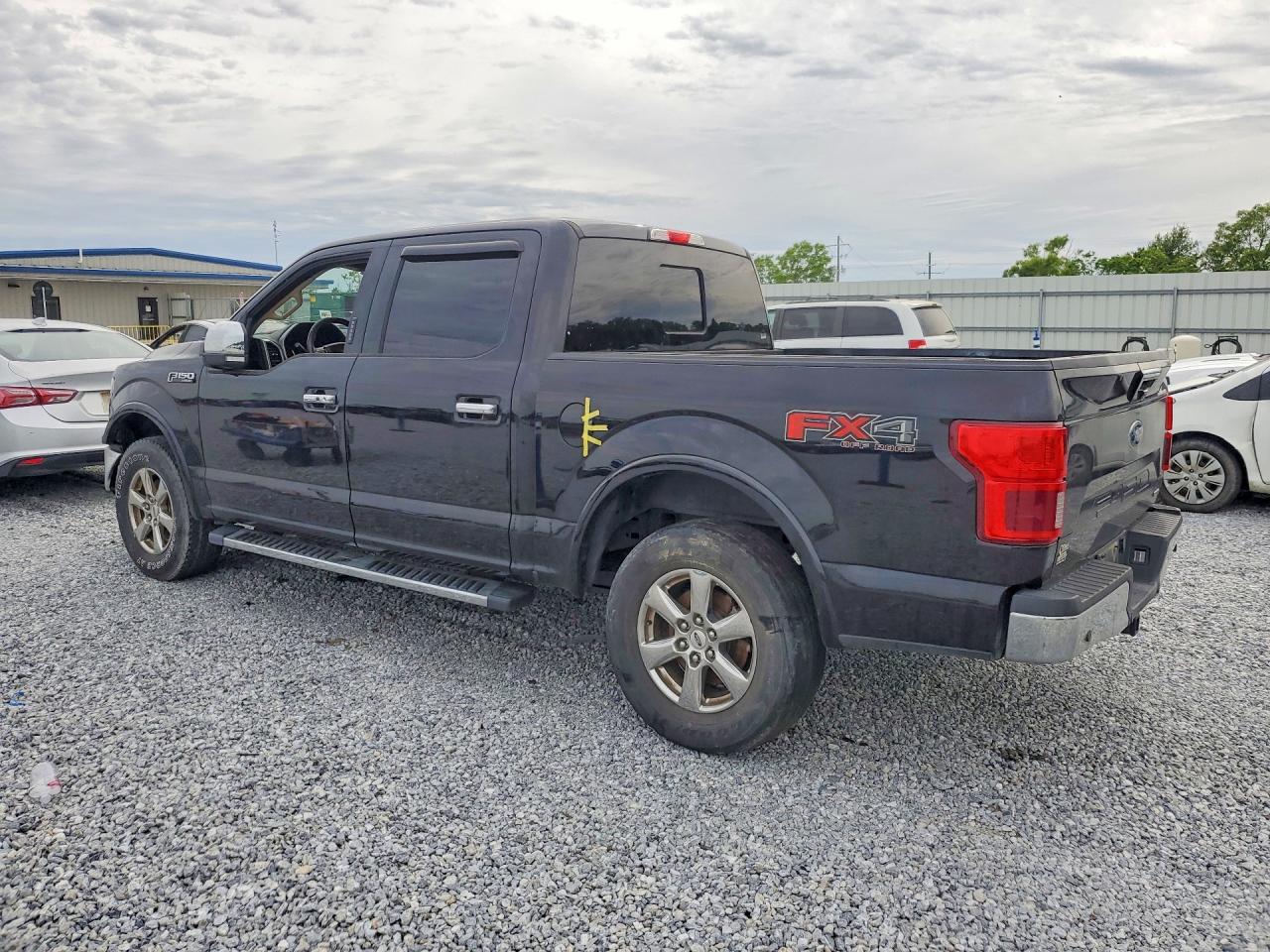 2019 FORD F150 SUPERCREW photo 2