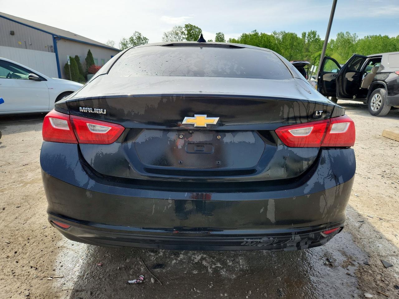2017 CHEVROLET MALIBU LT photo 11