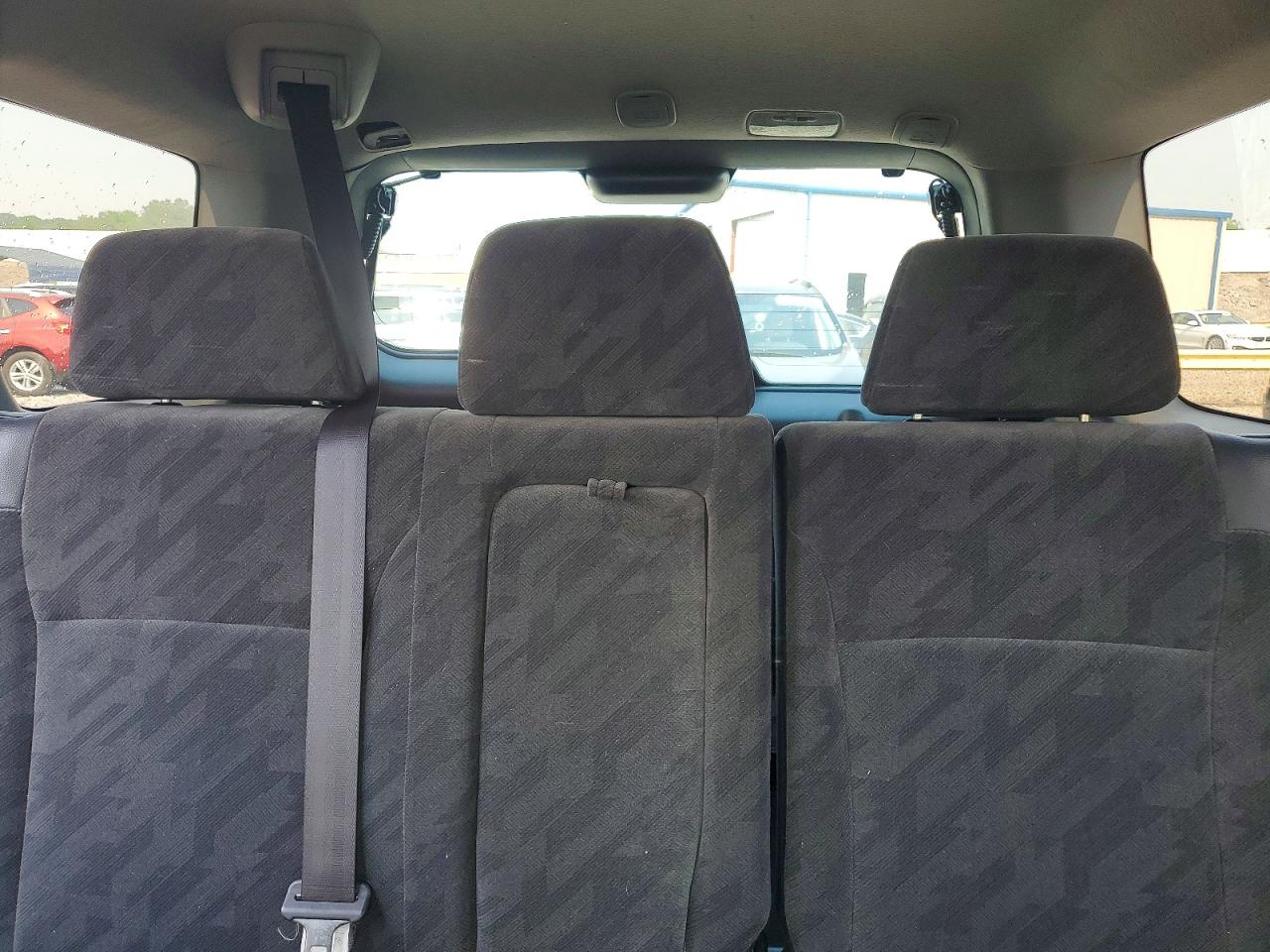 2004 HONDA CR-V EX photo 19