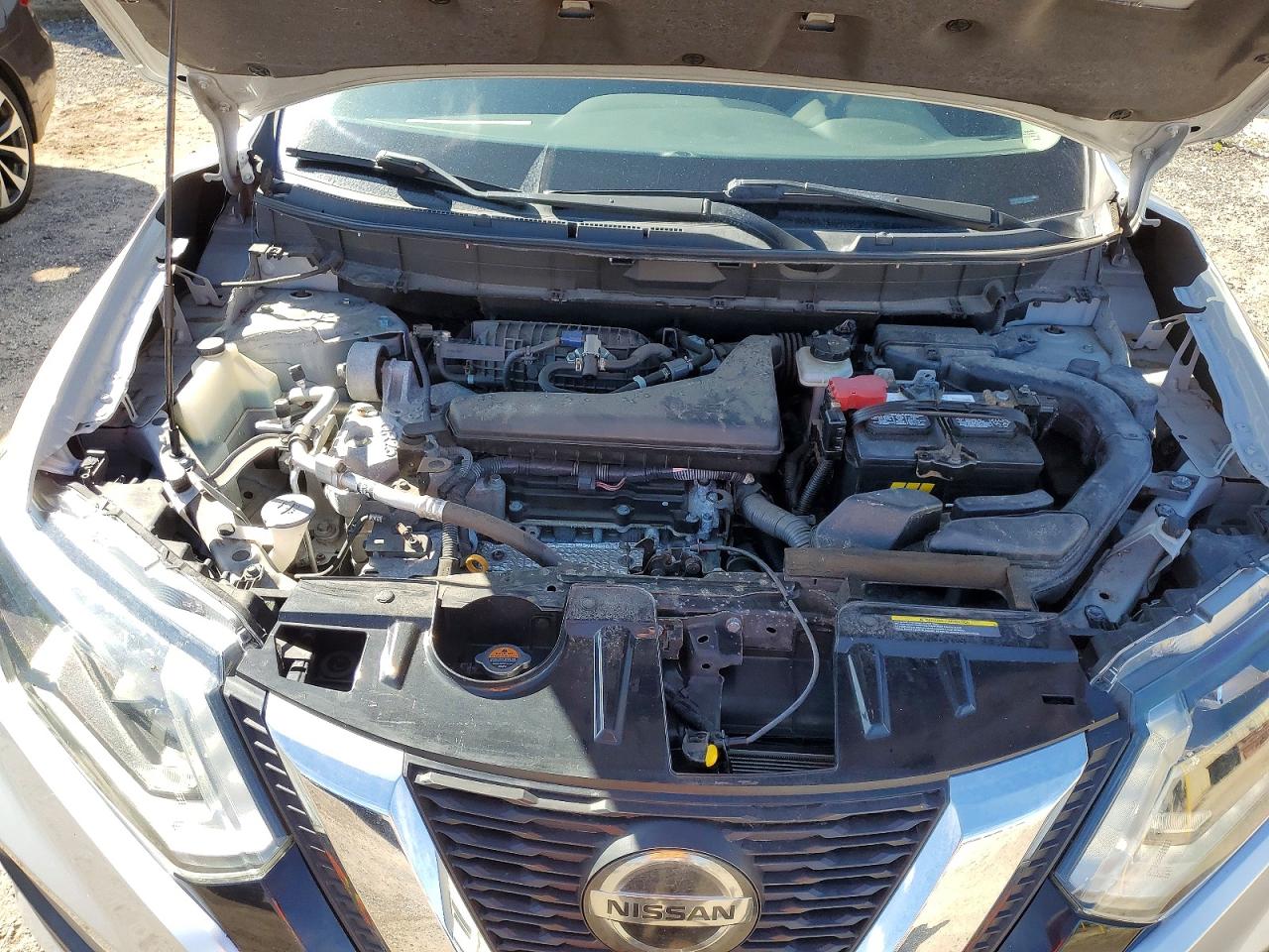 2018 NISSAN ROGUE SV photo 23