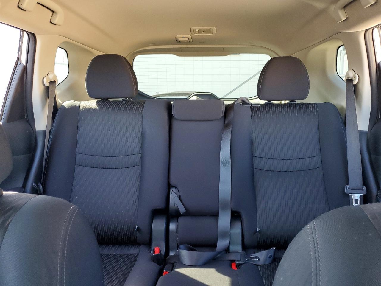 2018 NISSAN ROGUE SV photo 19