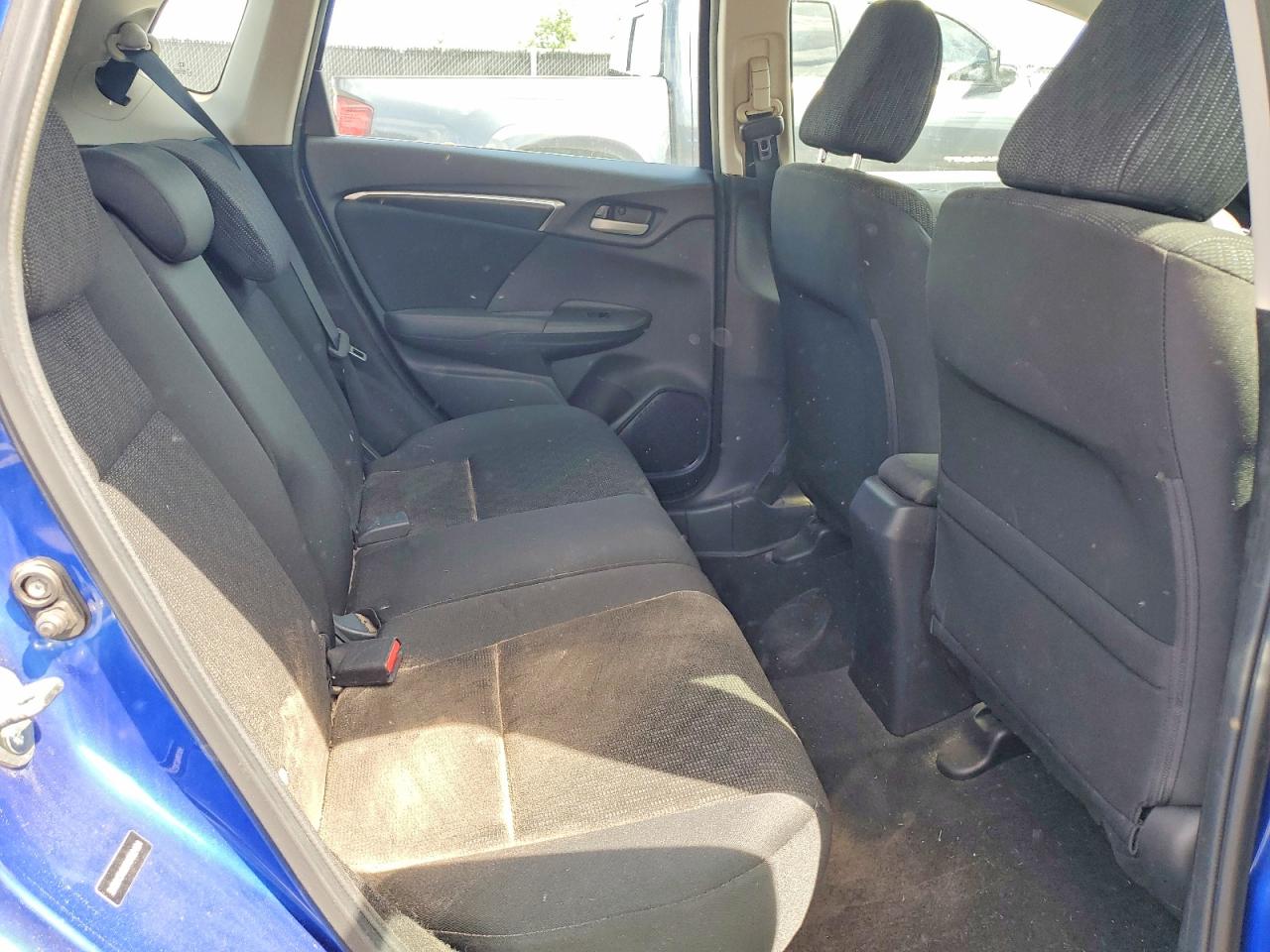 2015 HONDA FIT LX photo 28
