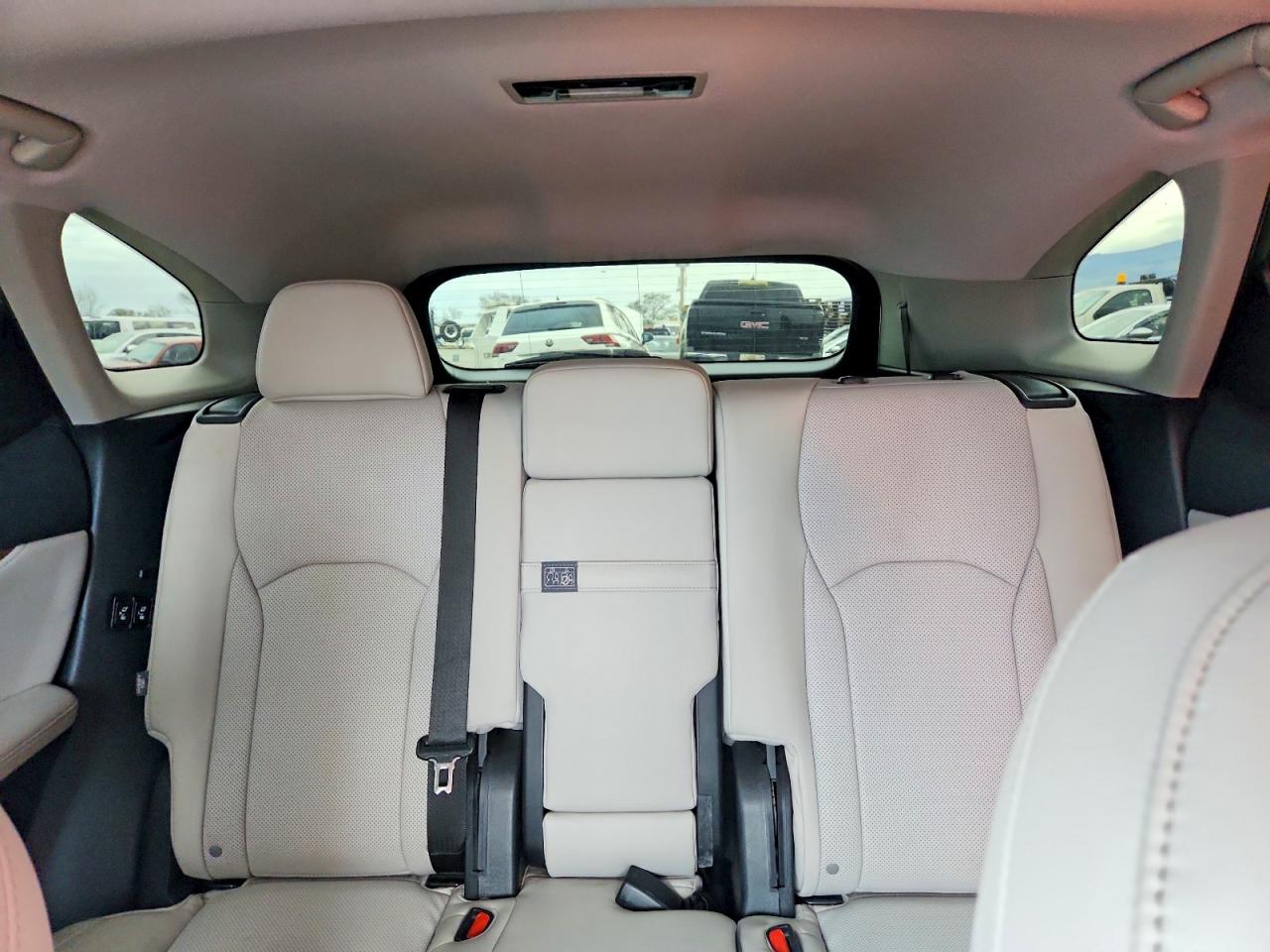 2022 LEXUS RX photo 10