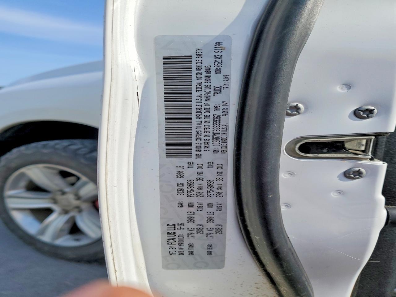 2016 RAM 1500 photo 25